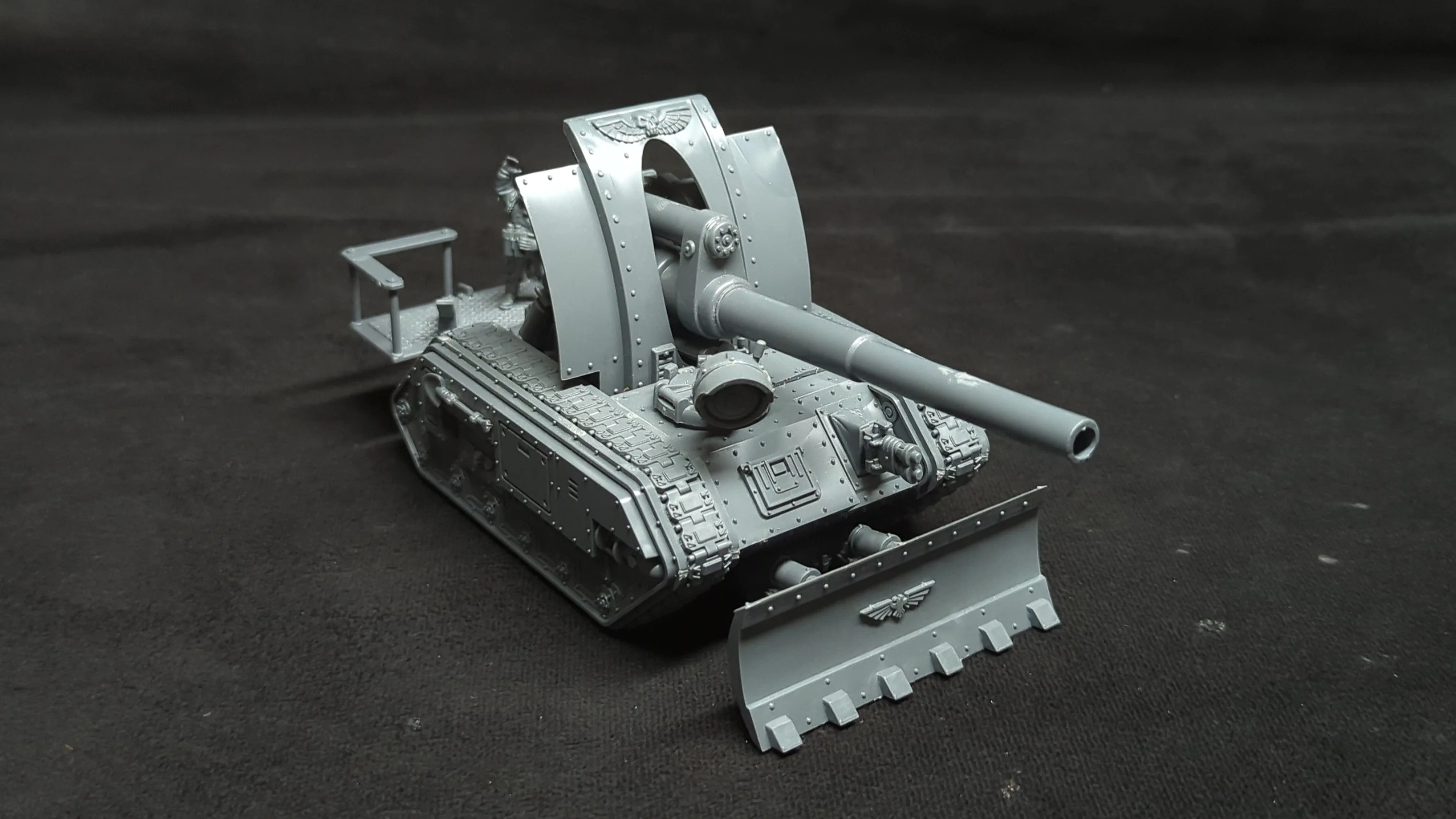 Warhammer 40k Astra Militarum Basilisk x1