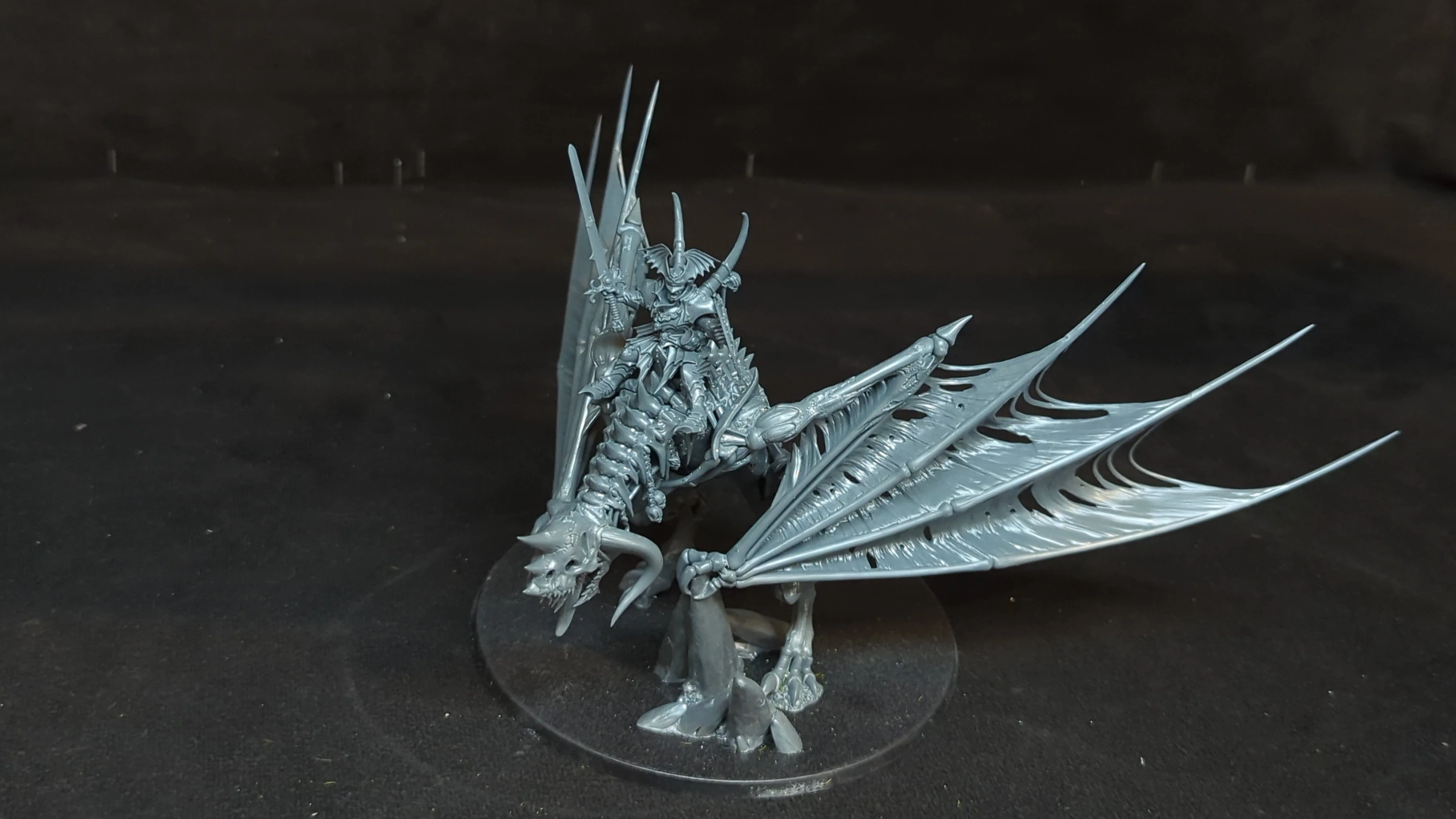 Age of Sigmar Flesh-eater Courts, Soulblight Gravelord Vampire Lord on Royal Zombie Dragon x1