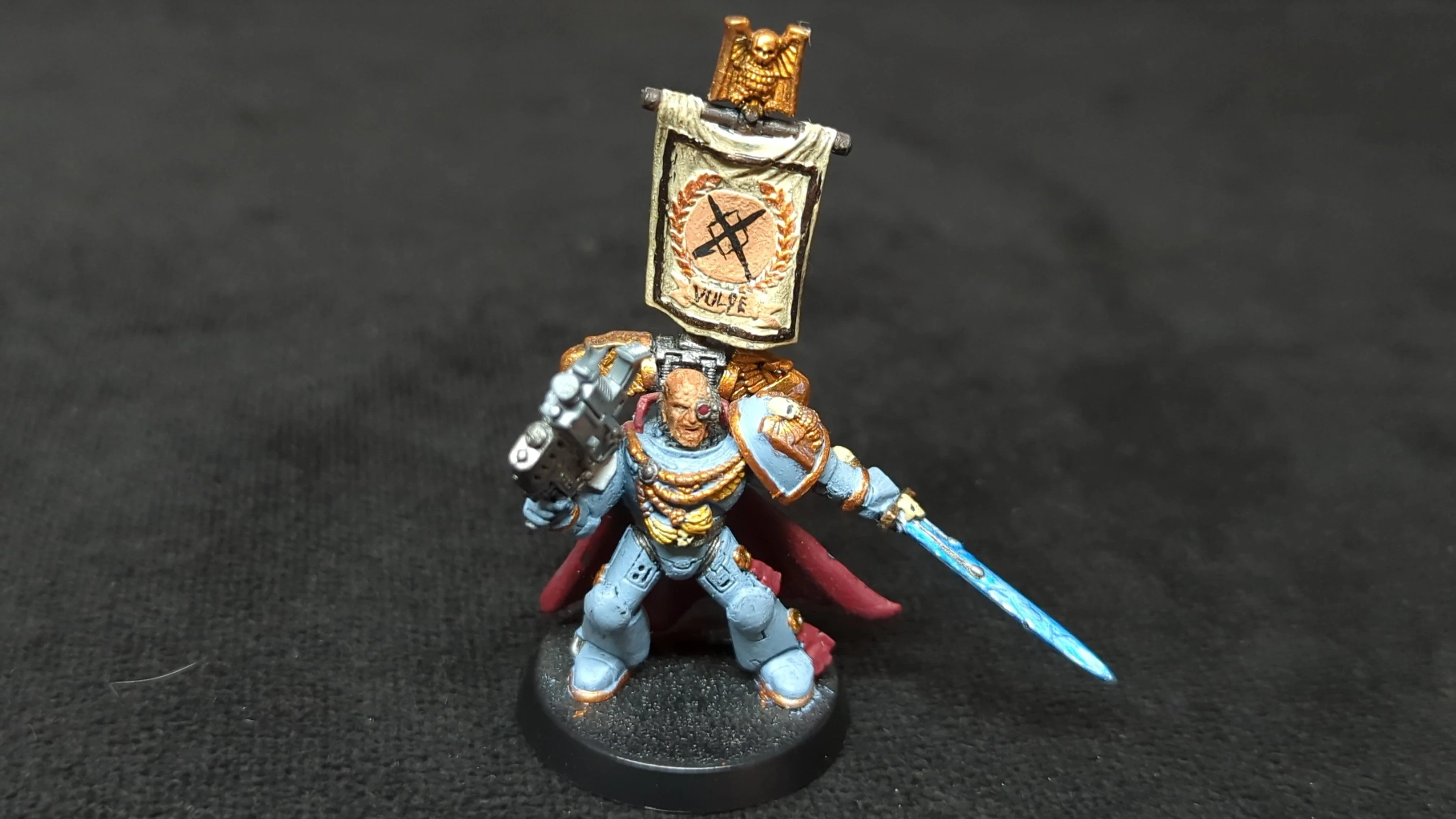 Warhammer 40k Space Marine Captain x1 Painted