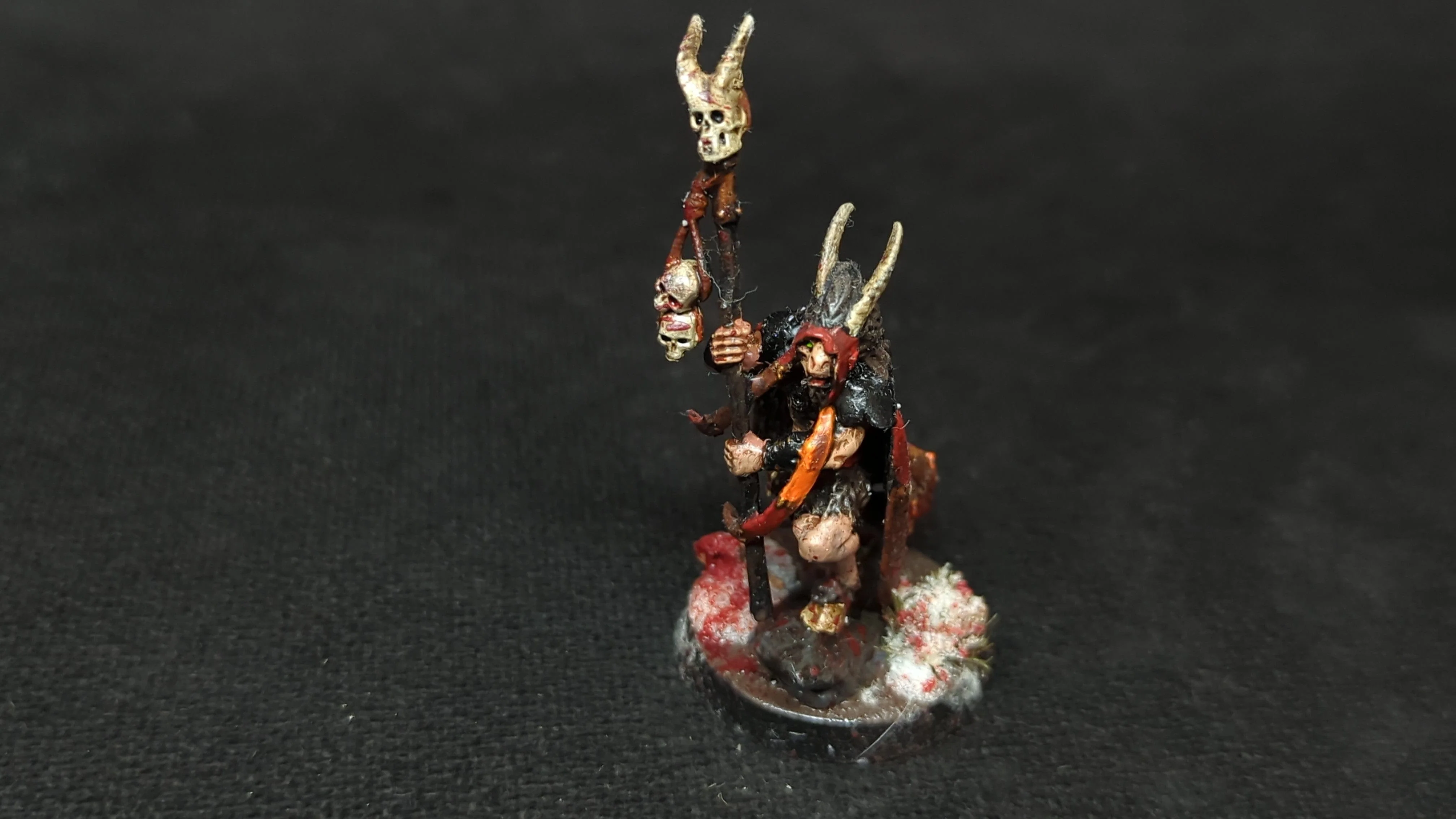 The Old World Beastman Shaman x1 Painted