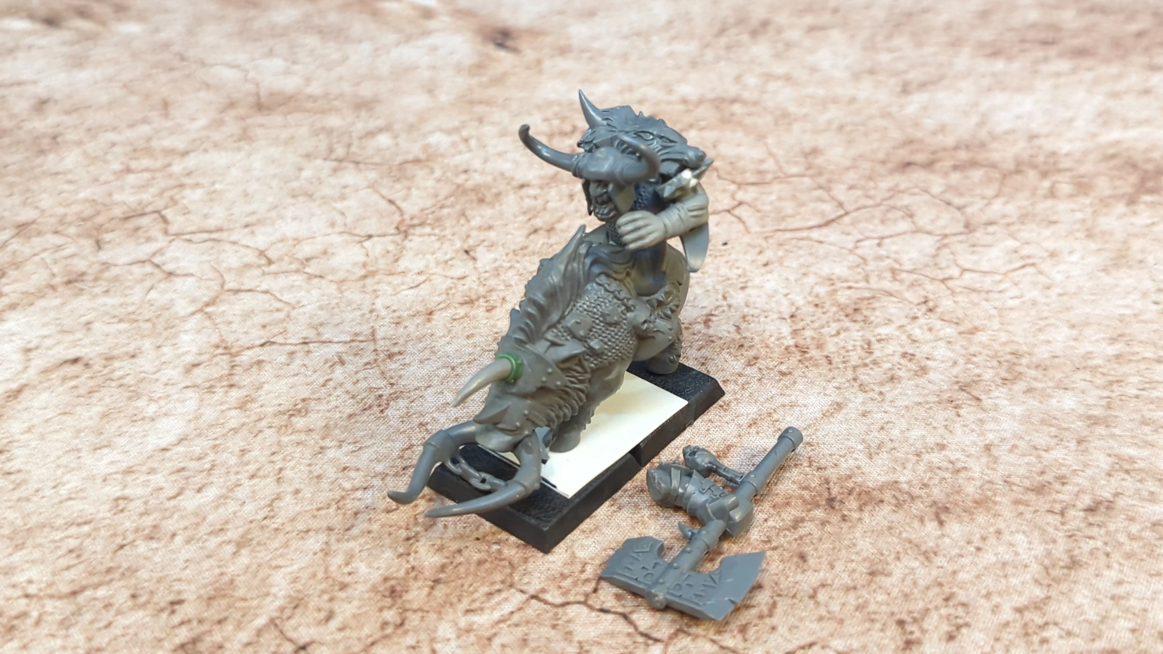 The Old World Orc Bosse on boar x1