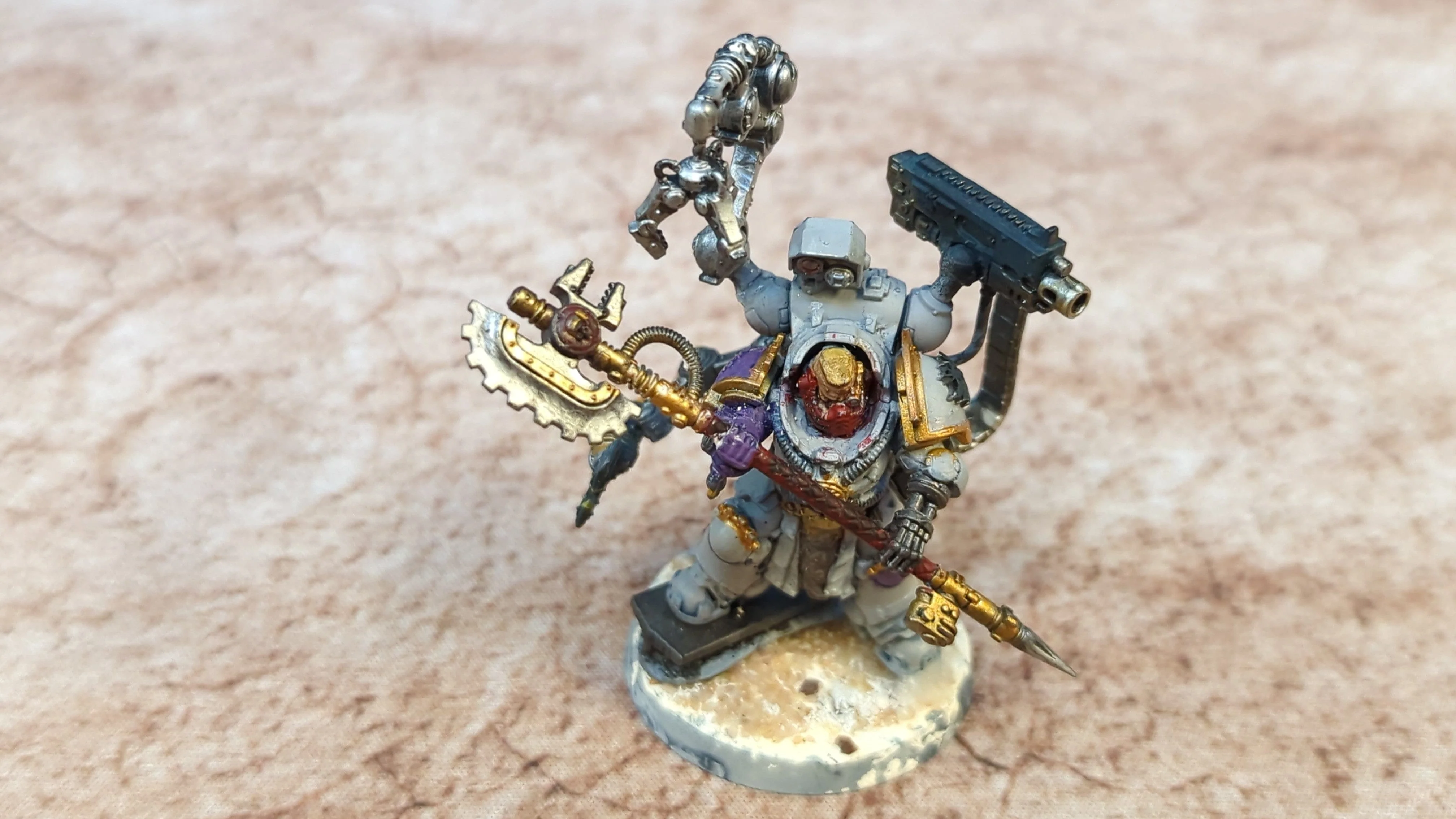 Warhammer 40k Iron Hands Iron Father Feirros x1 Painted