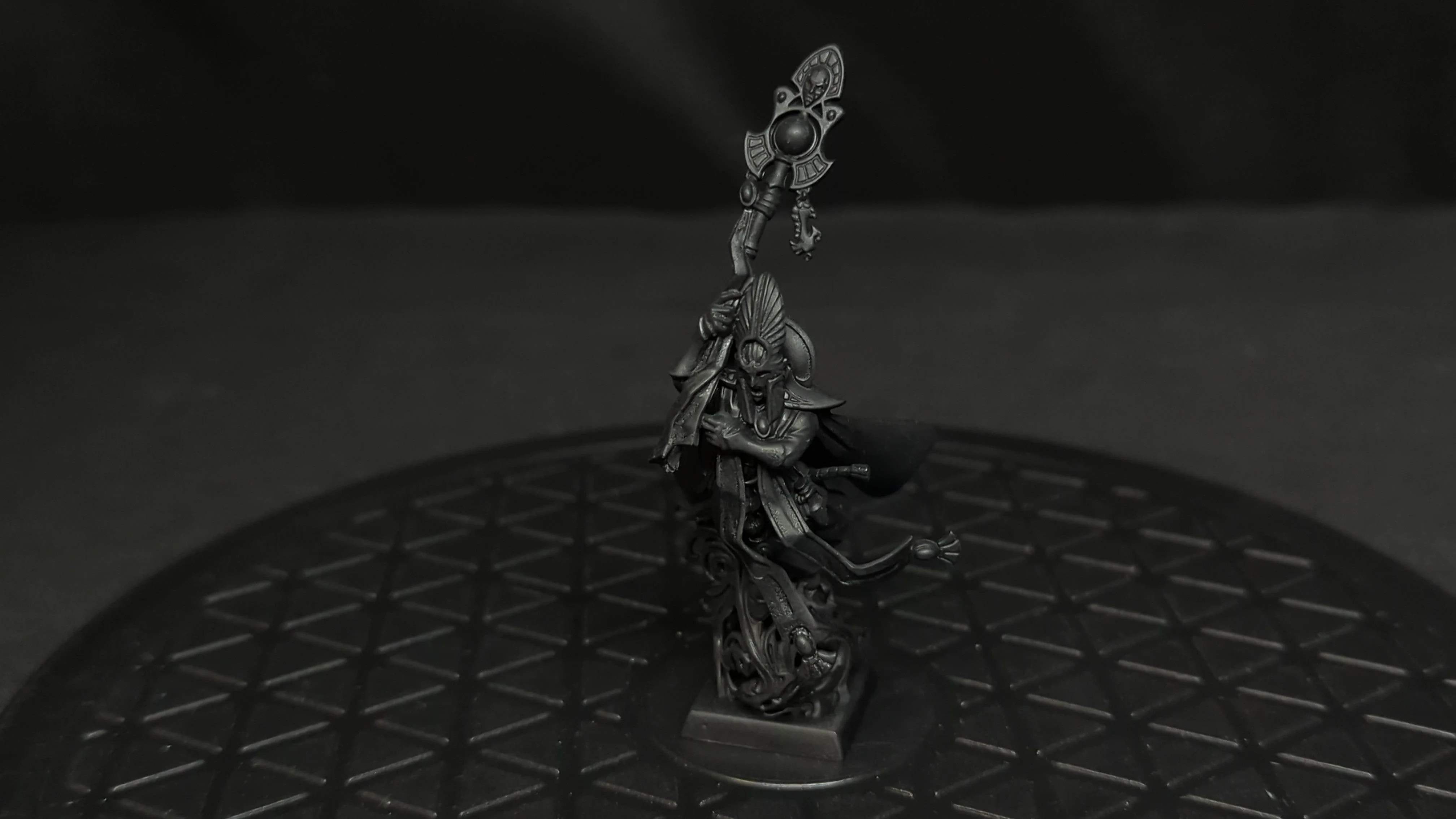 The Old World High Elf Mage (OOP) x1