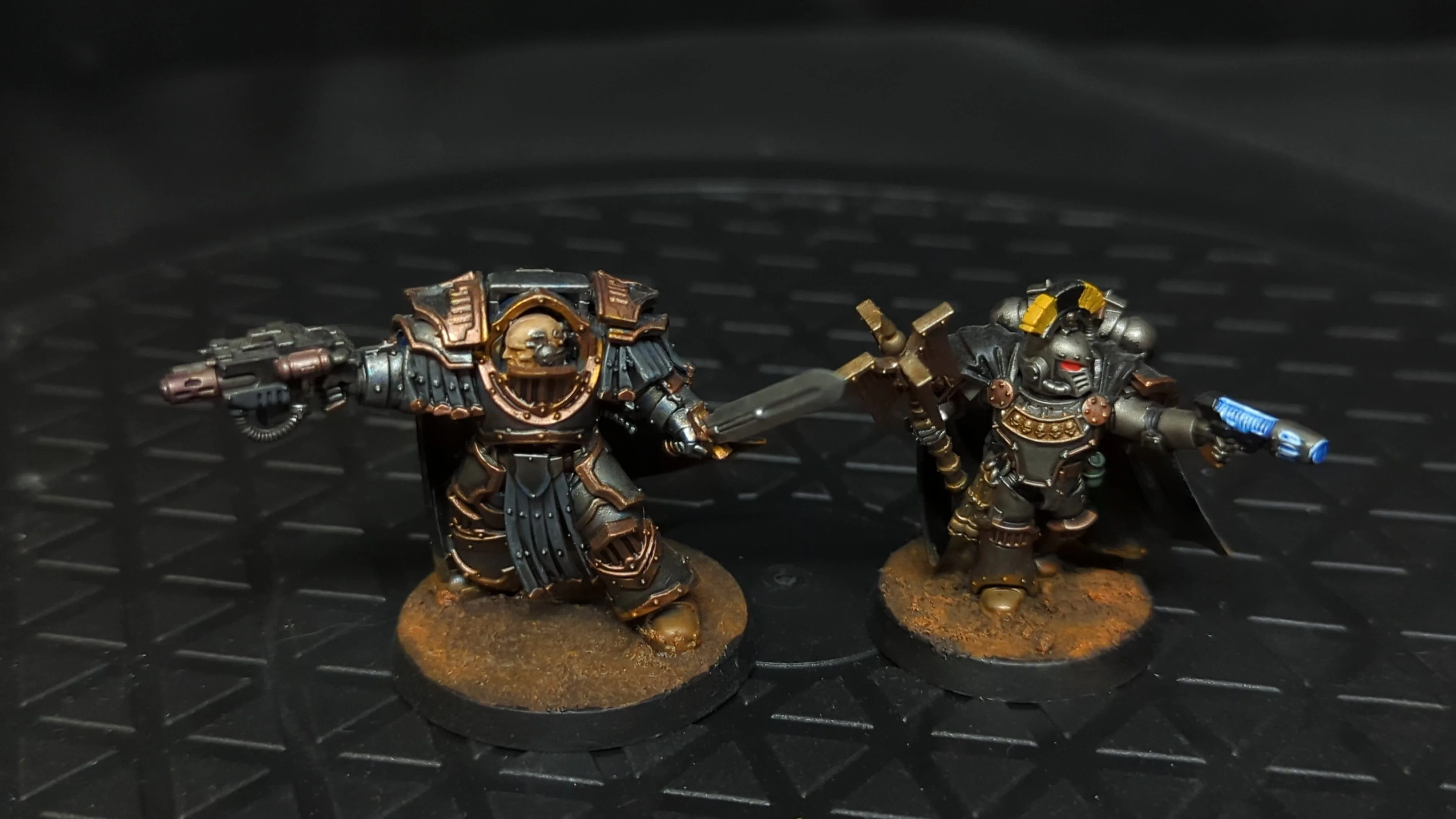 The Horus Heresy Horus Heresy: Legiones Astartes Cataphractii Praetor & Chaplain Consul x2 Painted