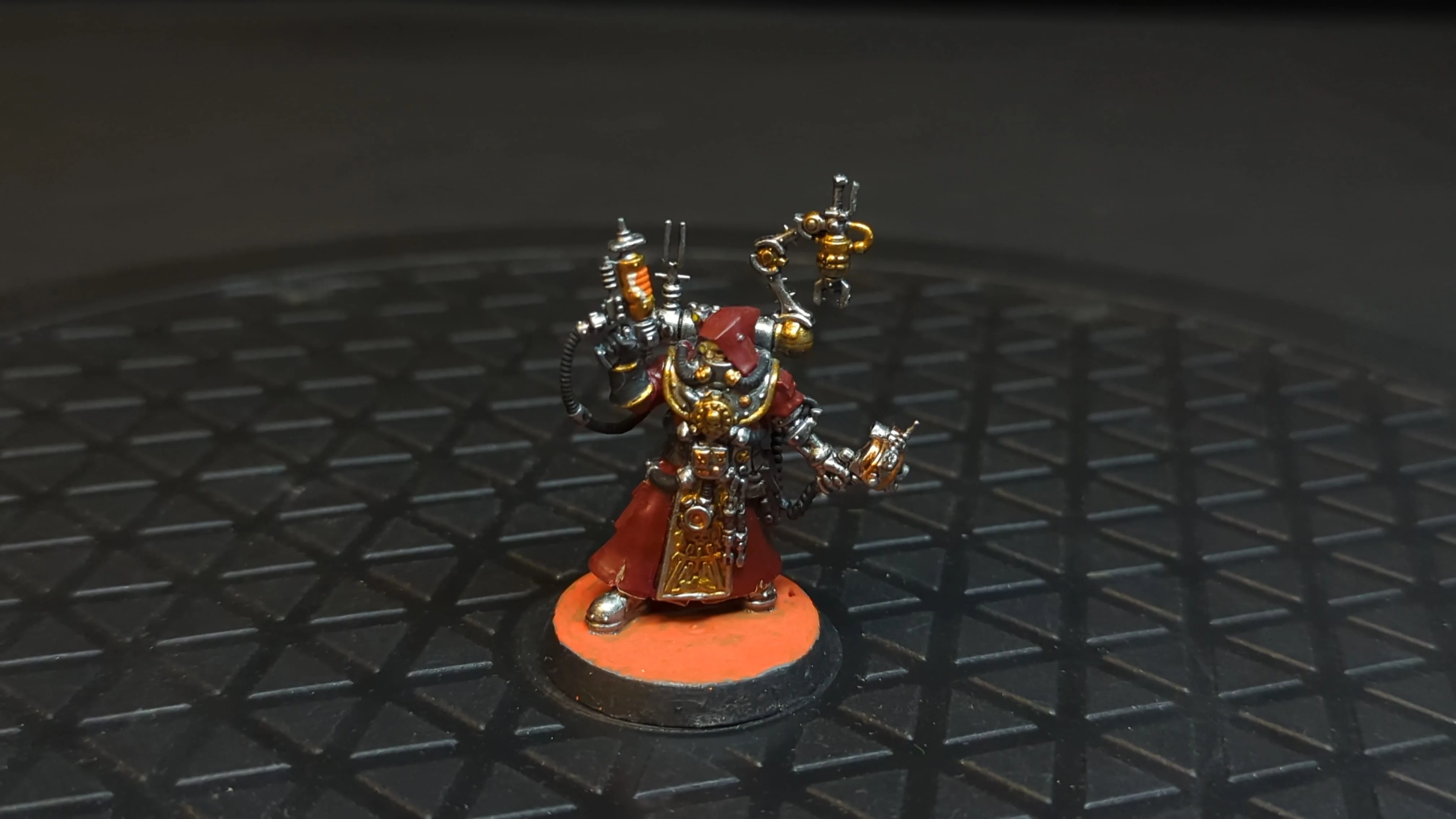 Warhammer 40k Adeptus Mechanicus Technoarchaeologist x1 Painted