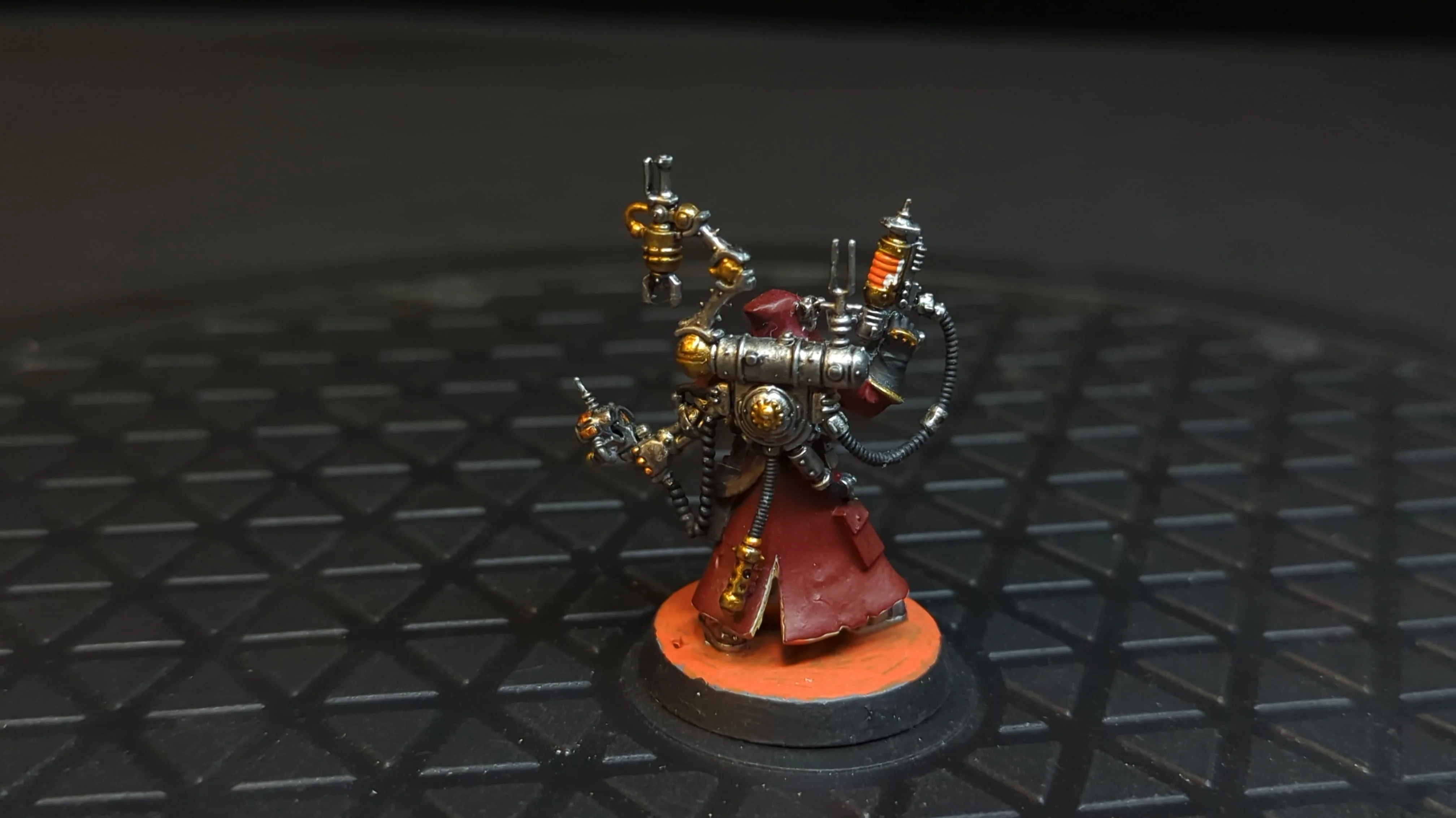Warhammer 40k Adeptus Mechanicus Technoarchaeologist x1 Painted - Image 2