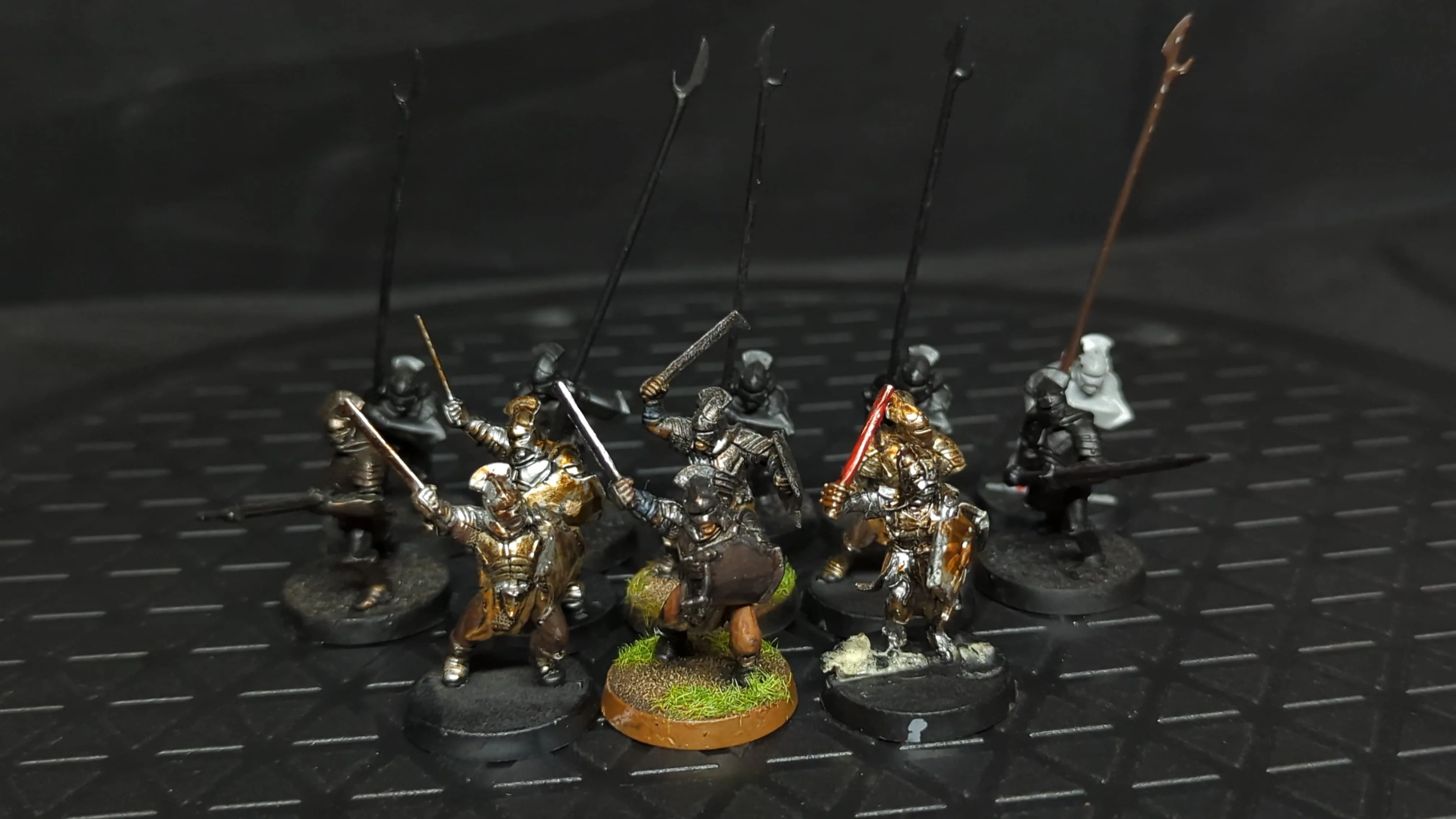 Lord of the Rings Middle-Earth Middle Earth Uruk-hai Warriors x13