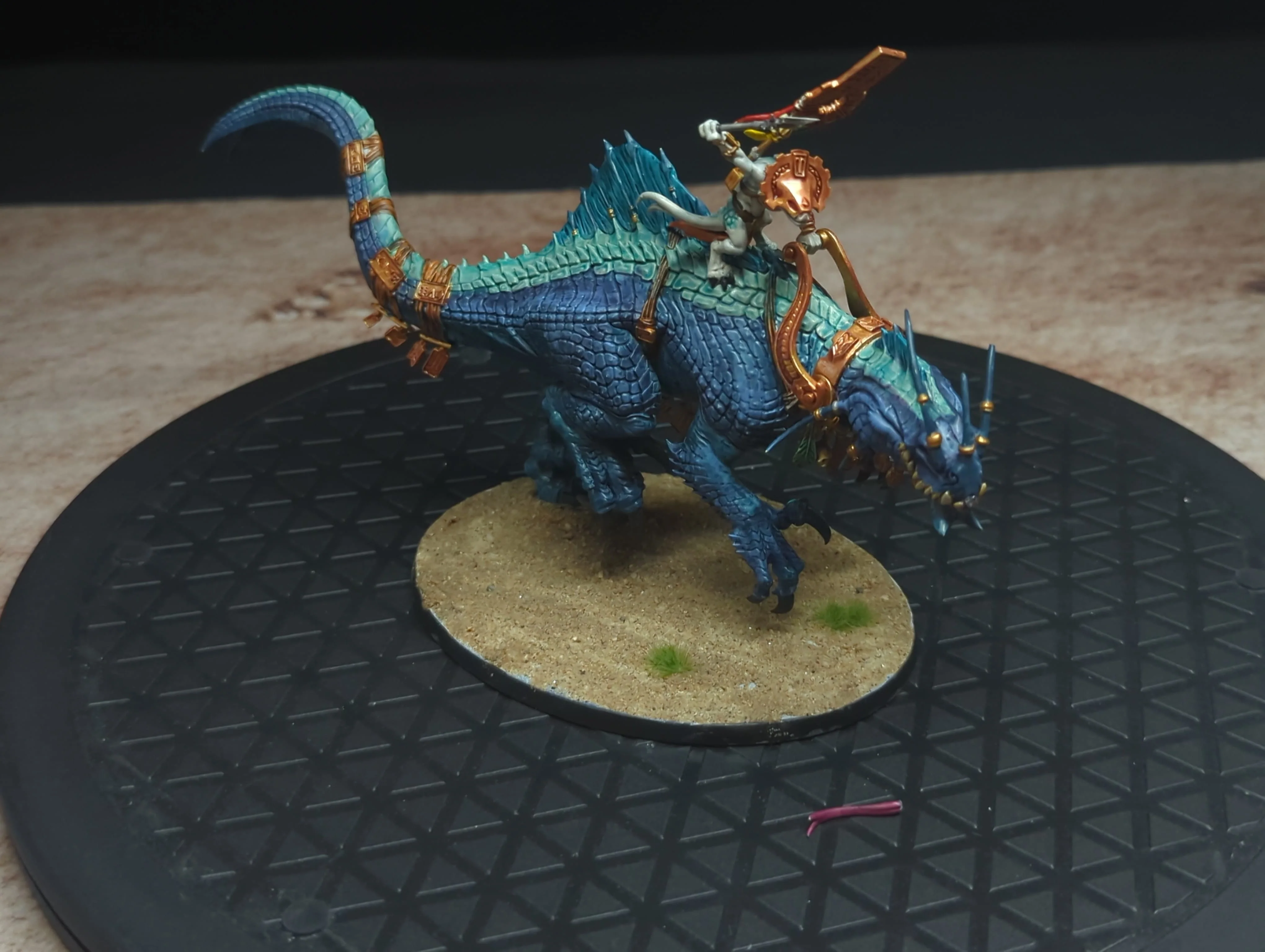 Painted Second-hand - Tabletop & Above Tabletop