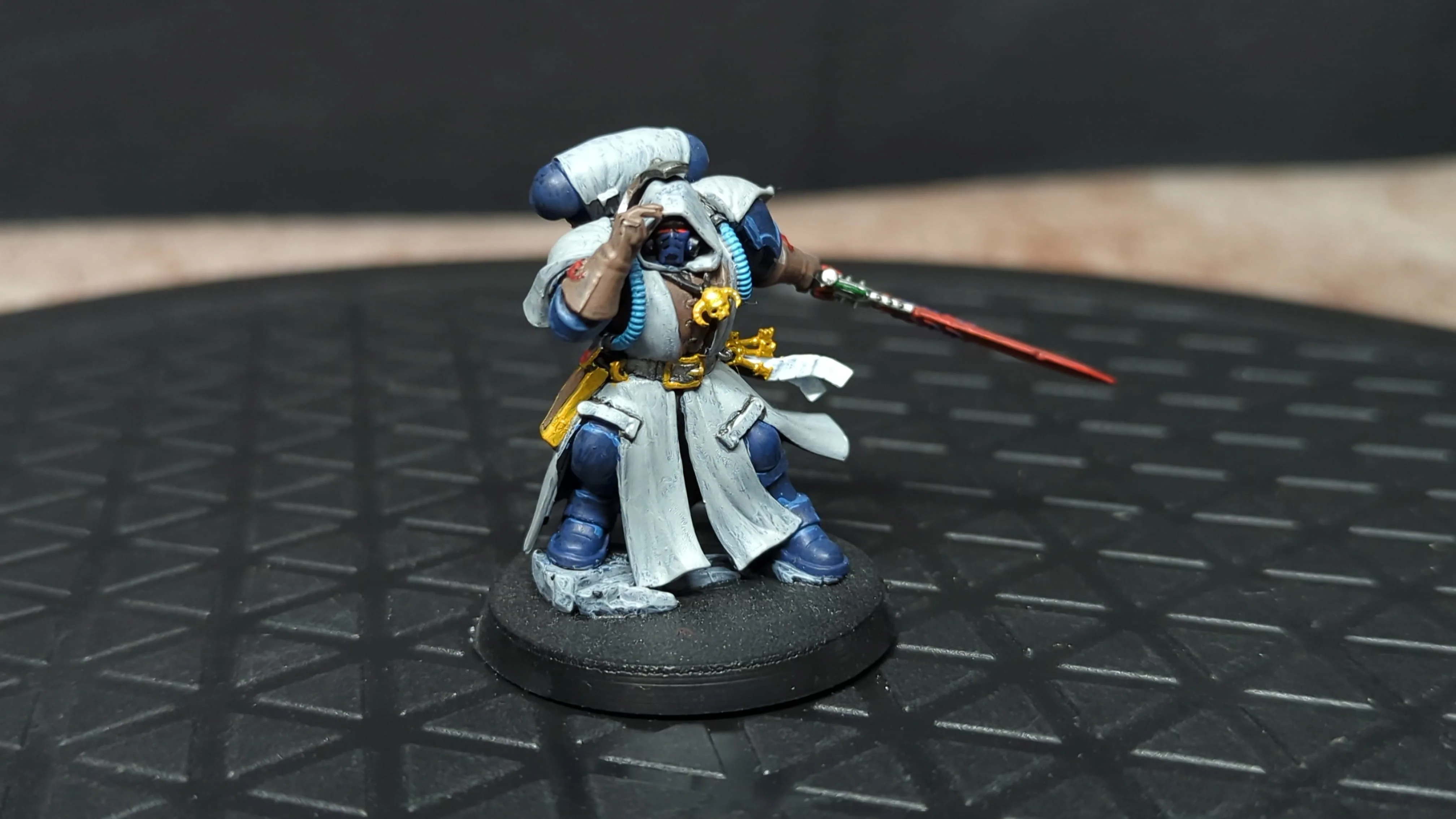 Warhammer 40k Space Marines Primaris Librarian in Phobos Armor x1