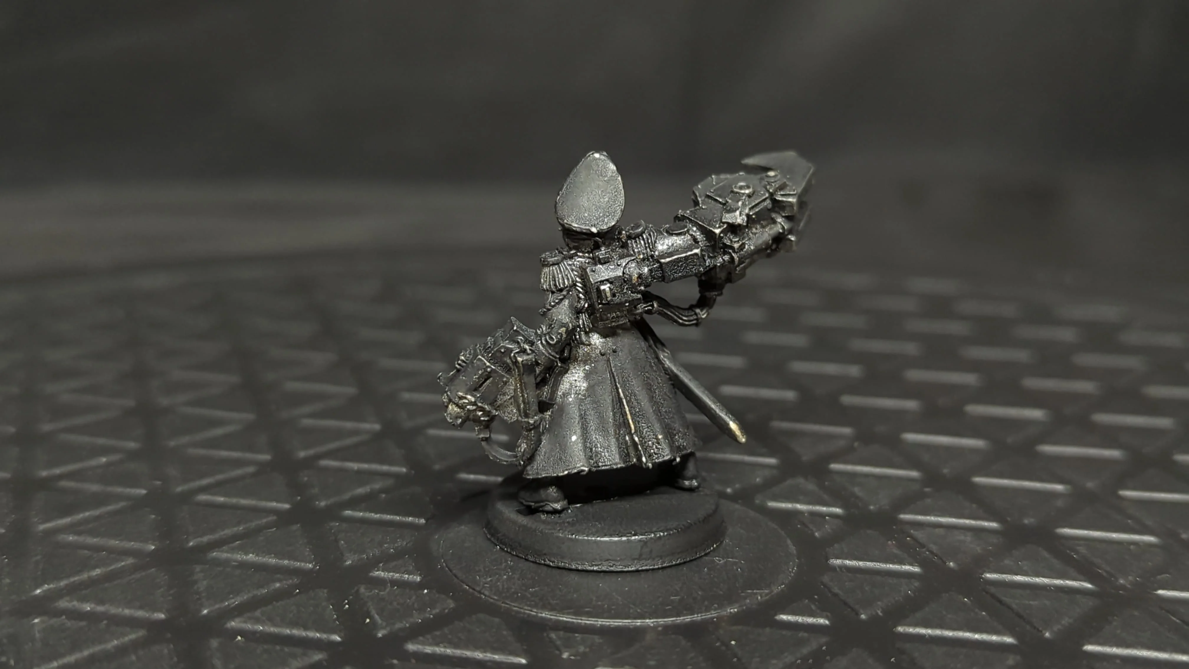 Warhammer 40k Commissar Yarrick (OOP) x1 OOP Painted - Image 2