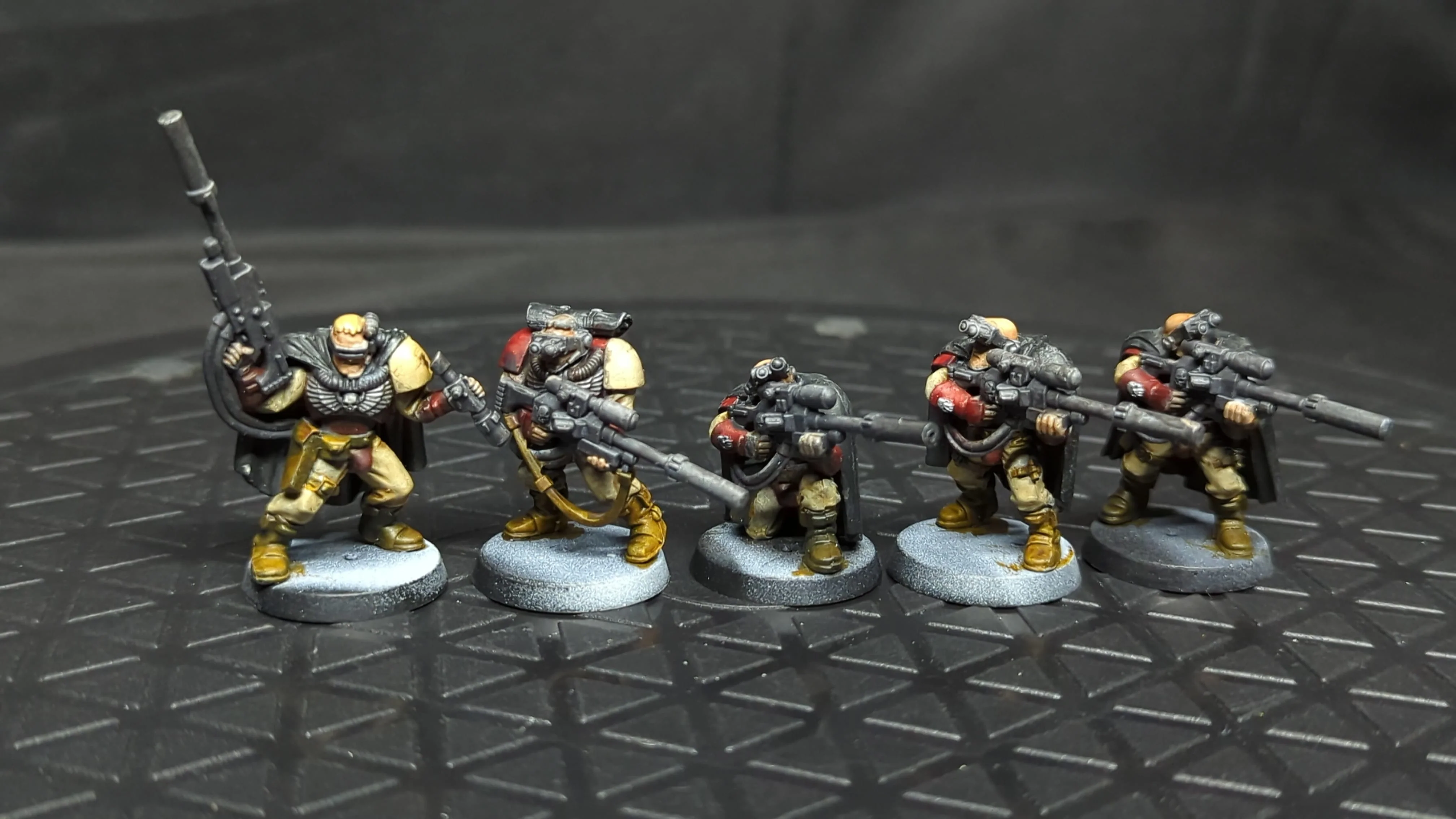 Warhammer 40k Space Marines Scouts x5 OOP Painted