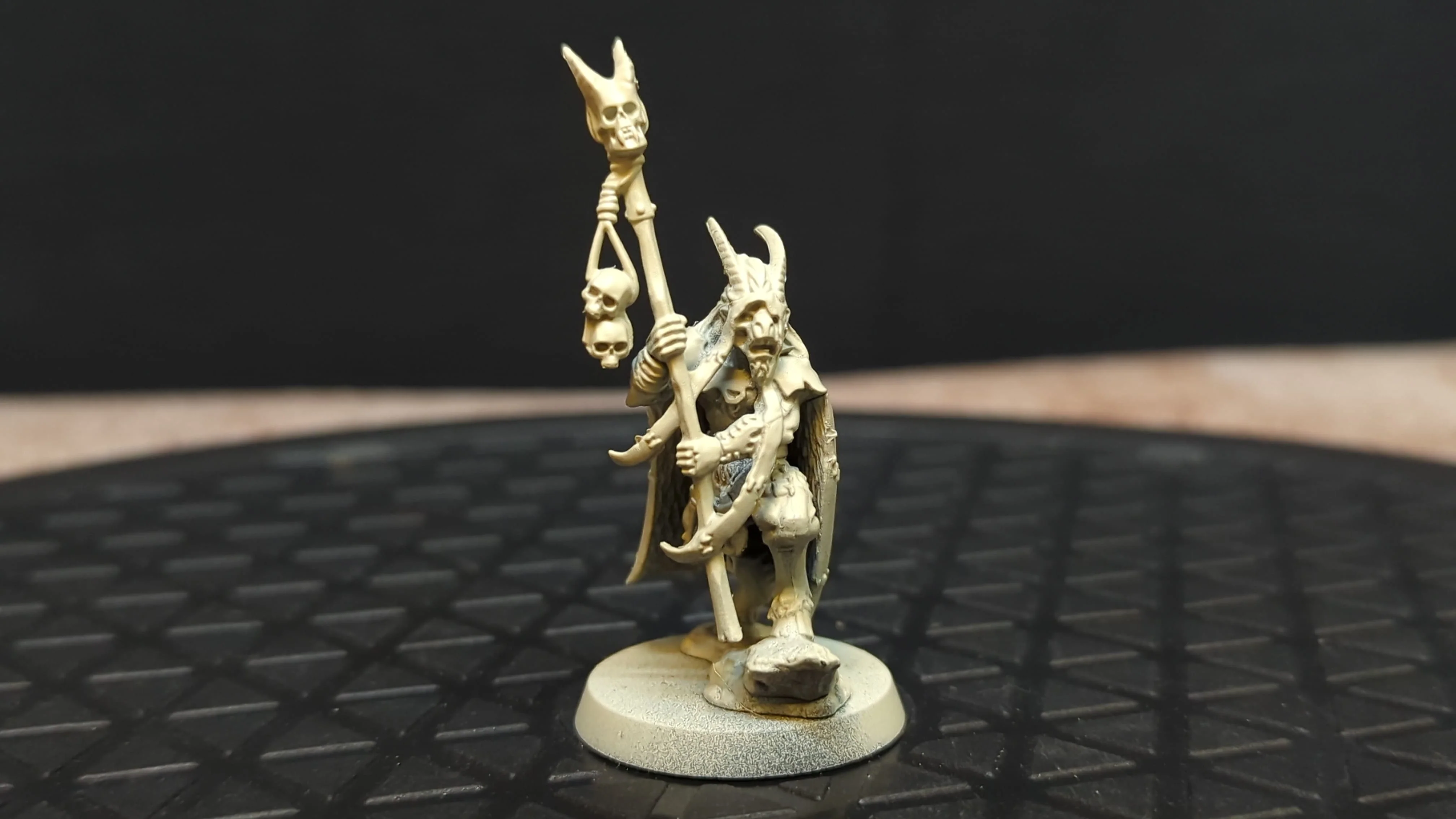 The Old World Beastmen Brayherds Beastman Shaman x1