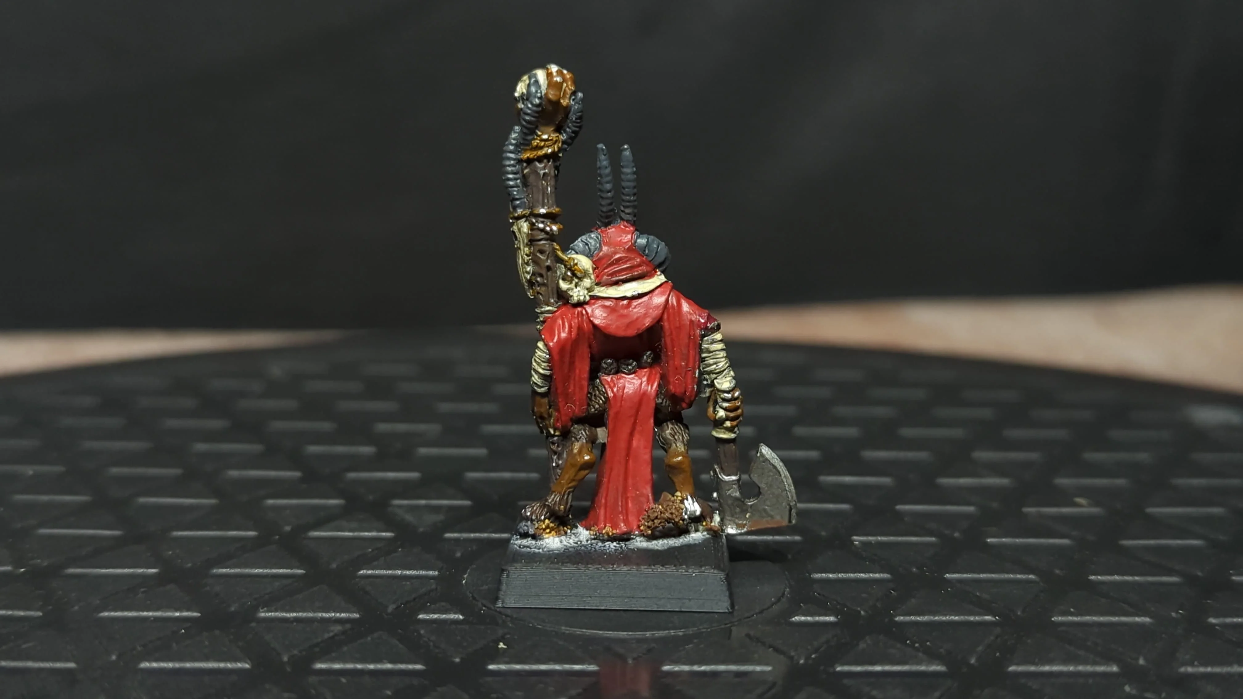 The Old World Beastmen Brayherds Beastman Shaman (OOP Metal) x1 - Image 2