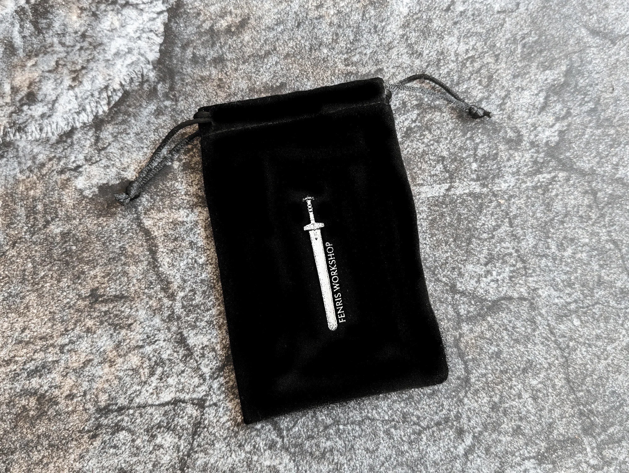 Fenris Workshop - Greatsword of Fenris Velvet Dice Pouch